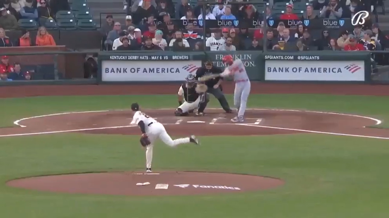 Paul Goldschmidt hits his second home run to center field to extend the Cardinals' lead over the Giants 