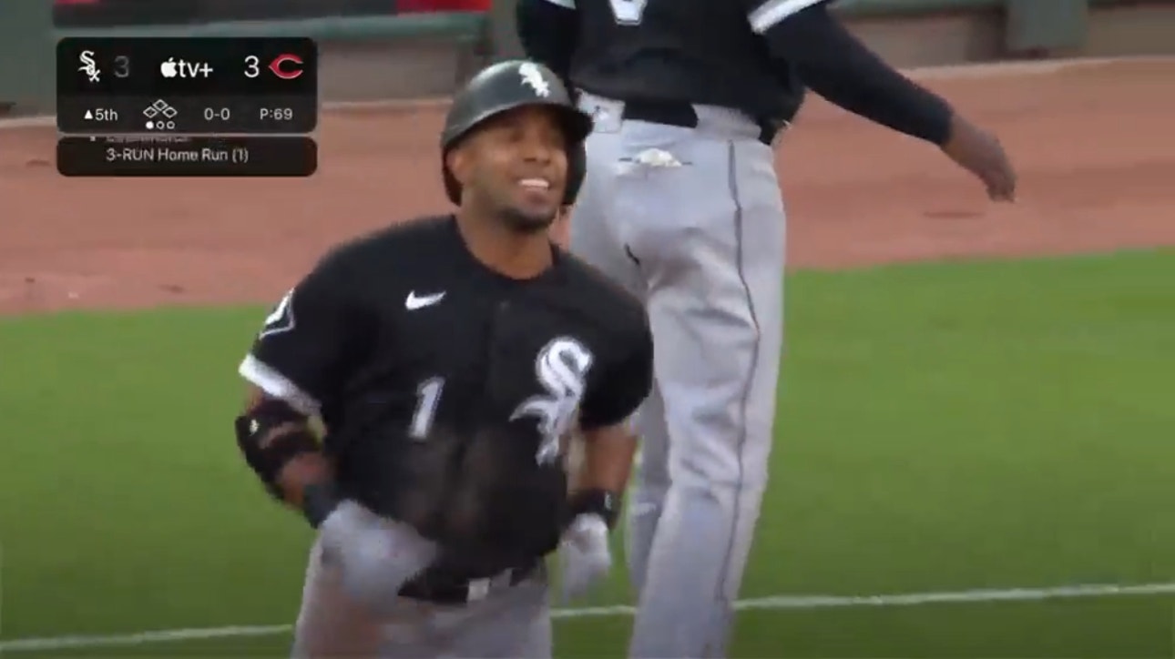 White Sox's Elvis Andrus smashes a three-run homer to left field, tying the game vs. the Reds