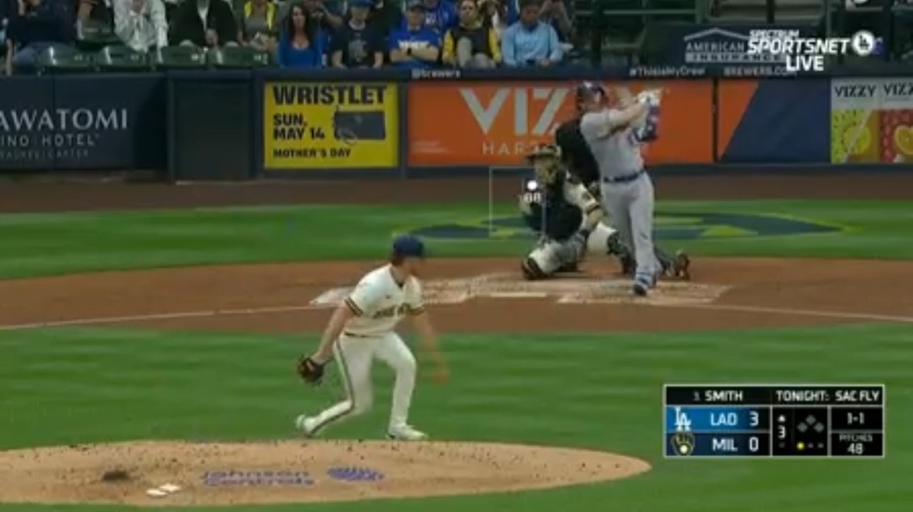 Will Smith's solo home run gives the Dodgers a 4-0 lead over the Brewers