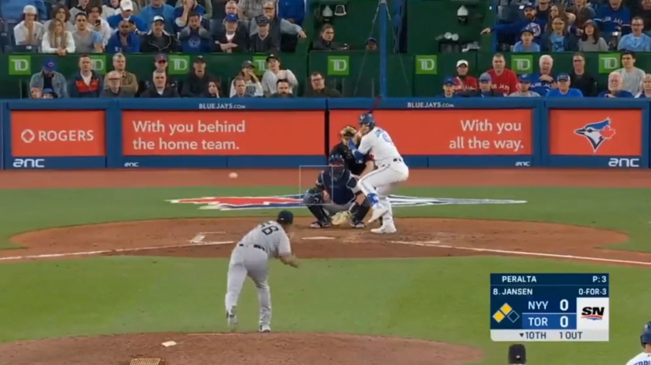 Blue Jays' Danny Jansen launches a walk-off three-run home run to defeat the Yankees