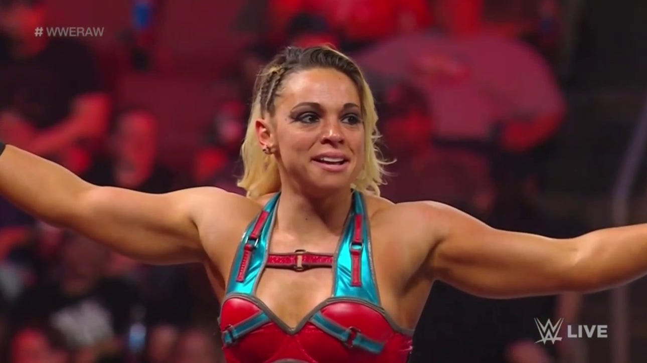 Zoey Stark takes down Candice LeRae after being drafted to Monday Night Raw | WWE on FOX