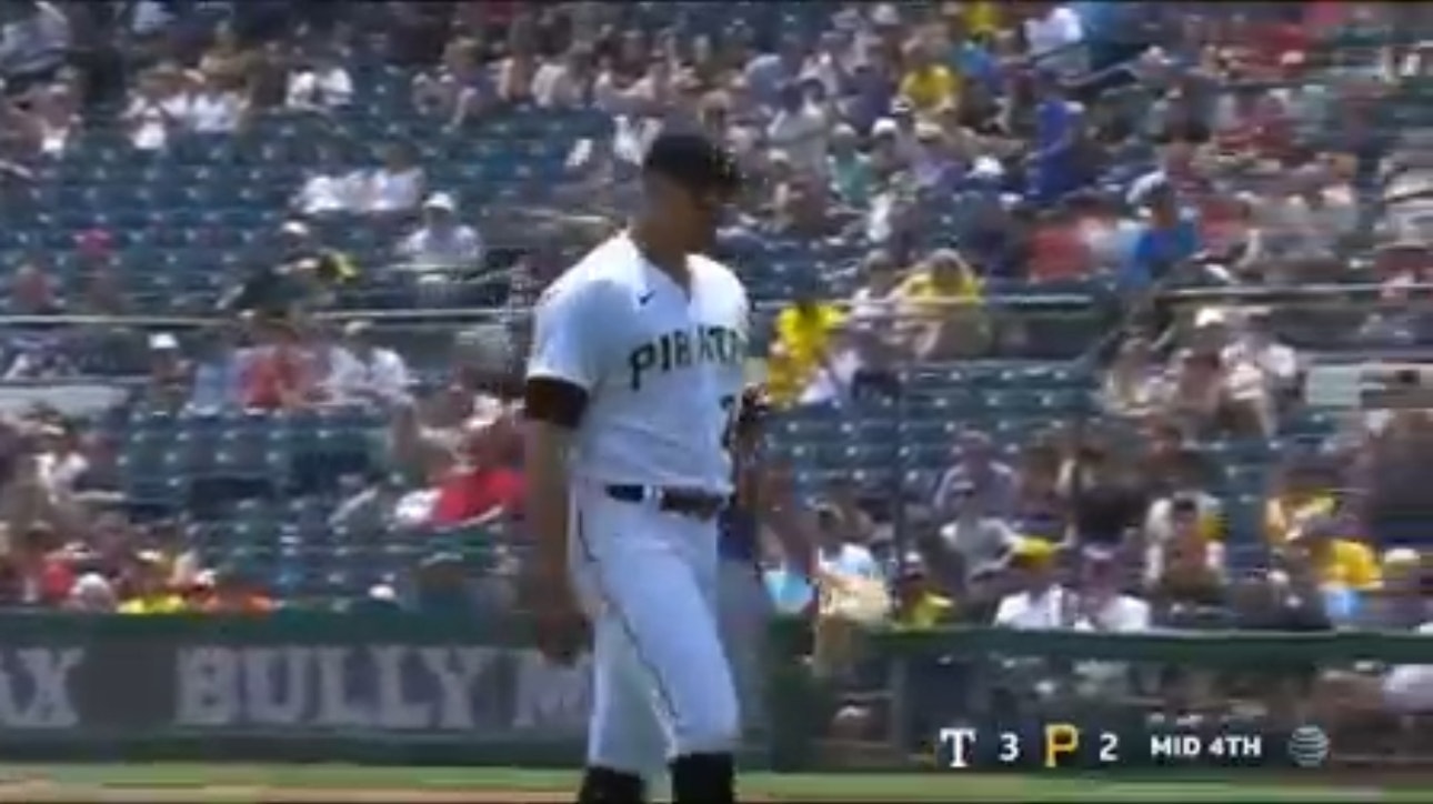 Pirates' Johan Oviedo throws an immaculate inning vs. the Rangers