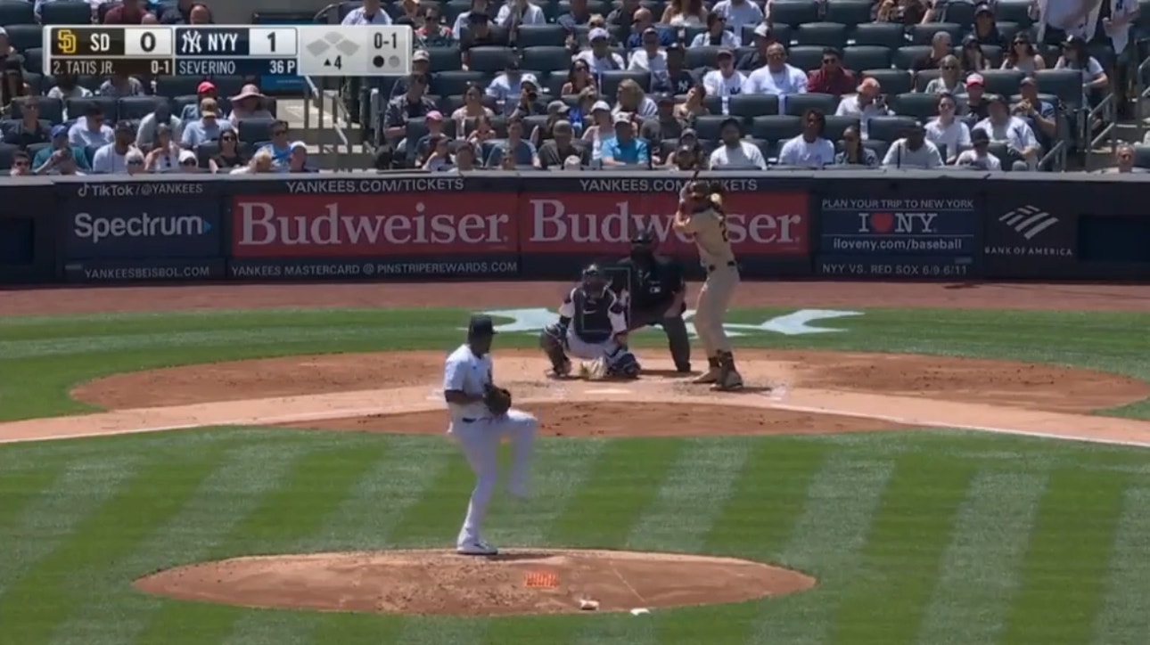 Padres' Fernando Tatis Jr. knocks a solo home run to tie it up against the Yankees