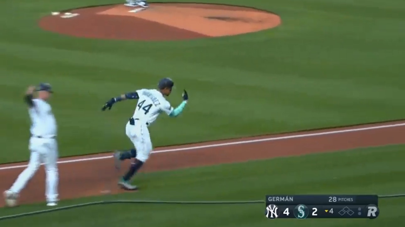 Mariners' Julio Rodríguez launches a solo home run against the Yankees