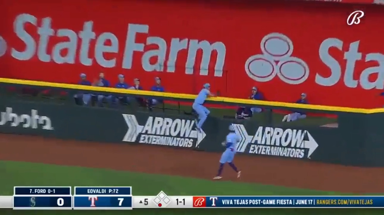 Rangers' Travis Jankowski makes a TERRIFIC grab to ROB the Mariners of a home run