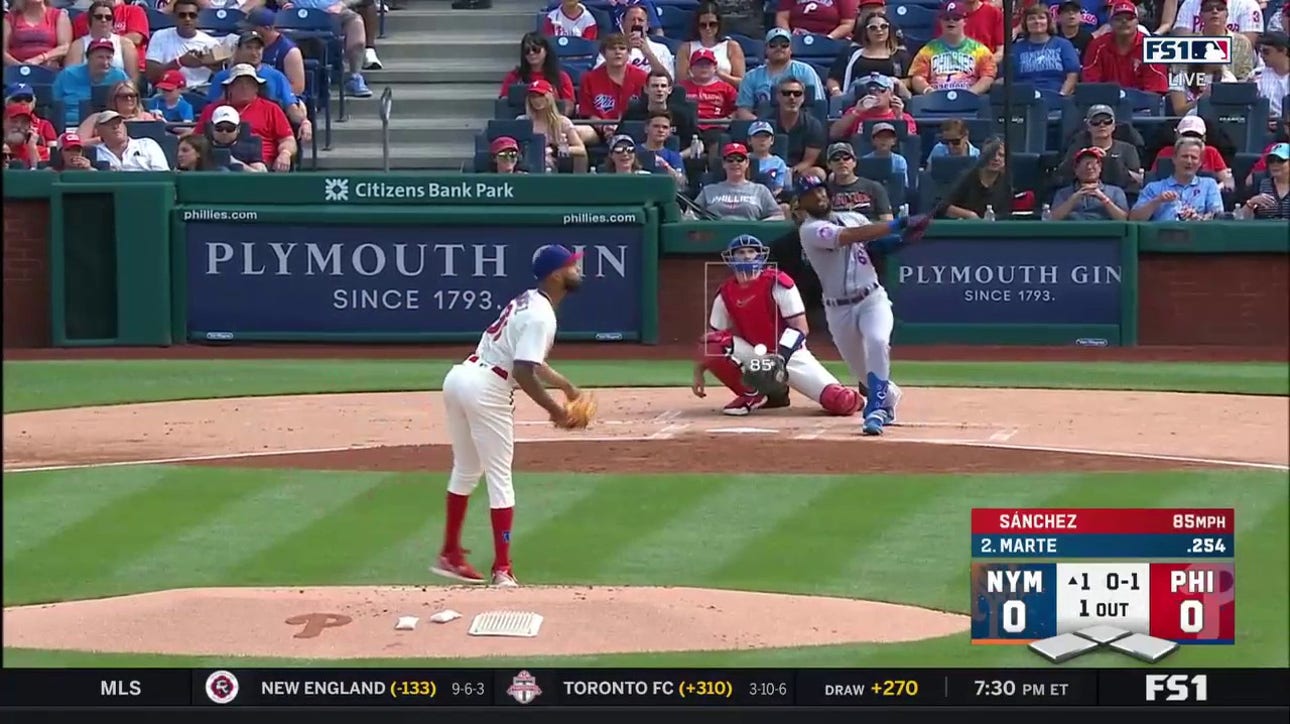 Starling Marte SMASHES a solo home run to give the Mets an early lead over the Phillies
