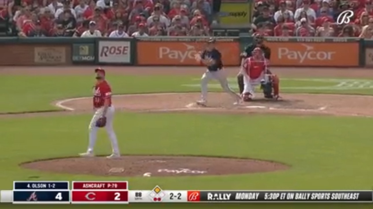 Matt Olson hits his 200th CAREER HOME RUN to add to the Braves' lead over the Reds