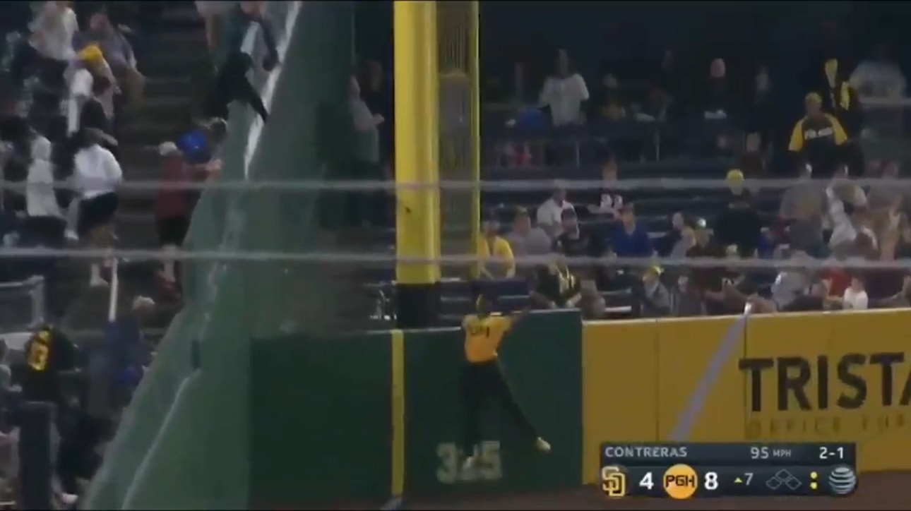 Pirates' Josh Palacios makes an INCREDIBLE grab to rob Padres' Juan Soto of a home run