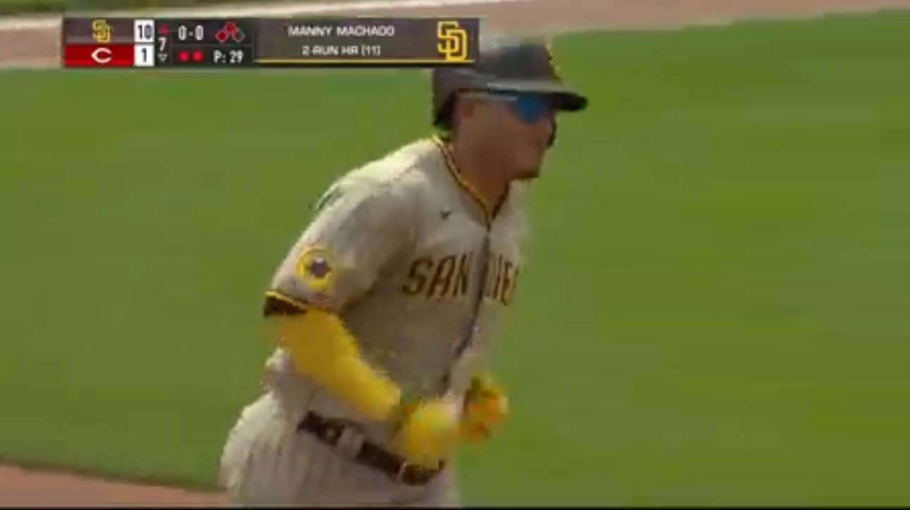 Manny Machado hits the second home run as the Padres extend their lead over the Reds