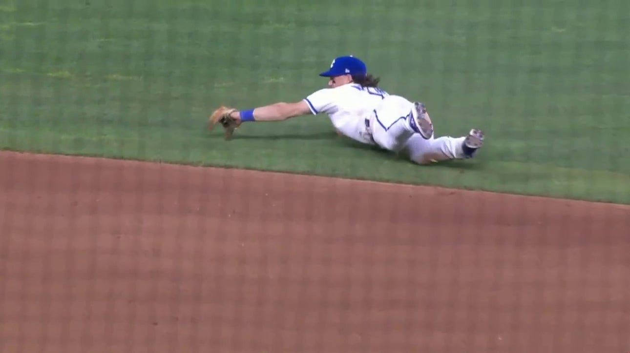Royals' Bobby Witt Jr. makes a ridiculous diving grab and throws Dodgers' Freddie Freeman out at first