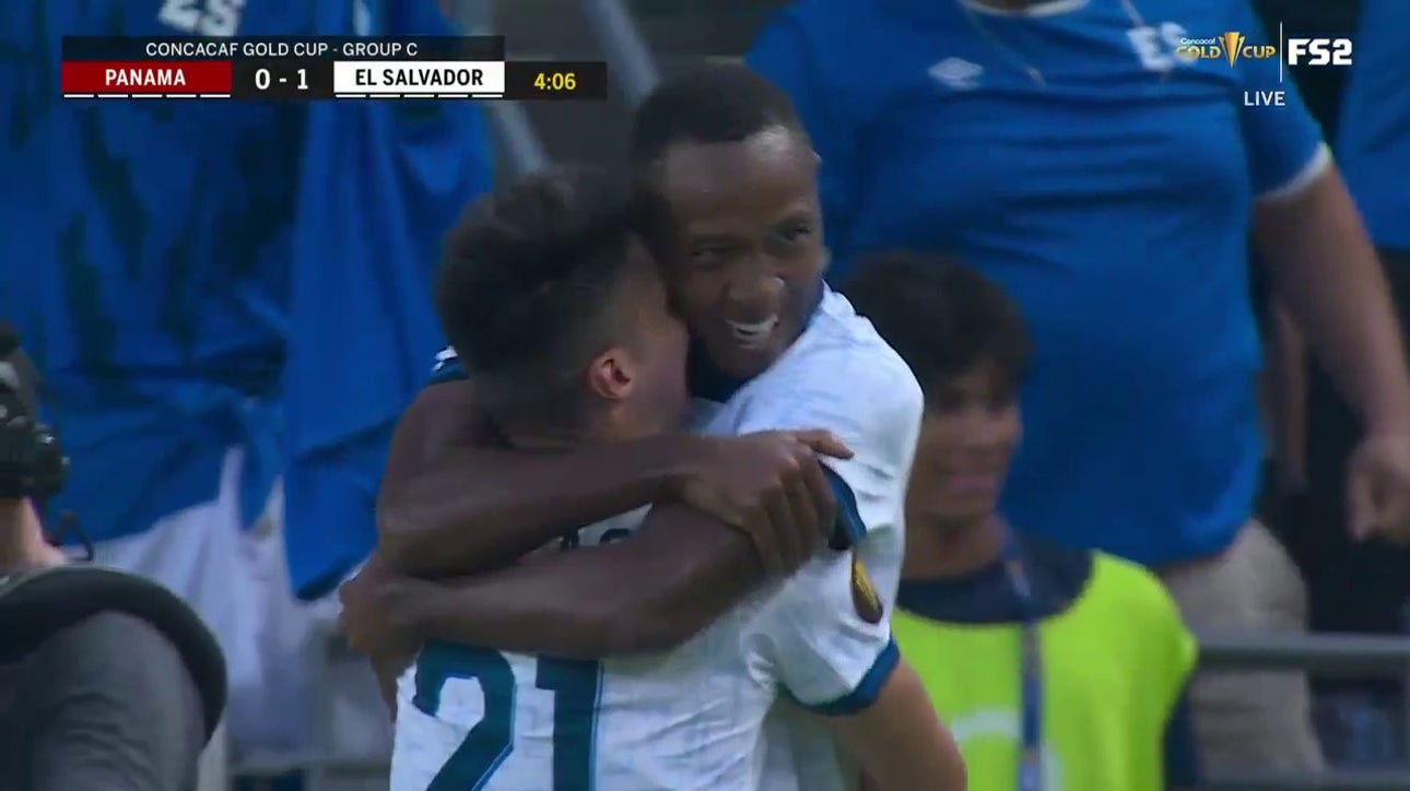 El Salvador grabs an early 1-0 lead against Panama thanks to Brayan Gil