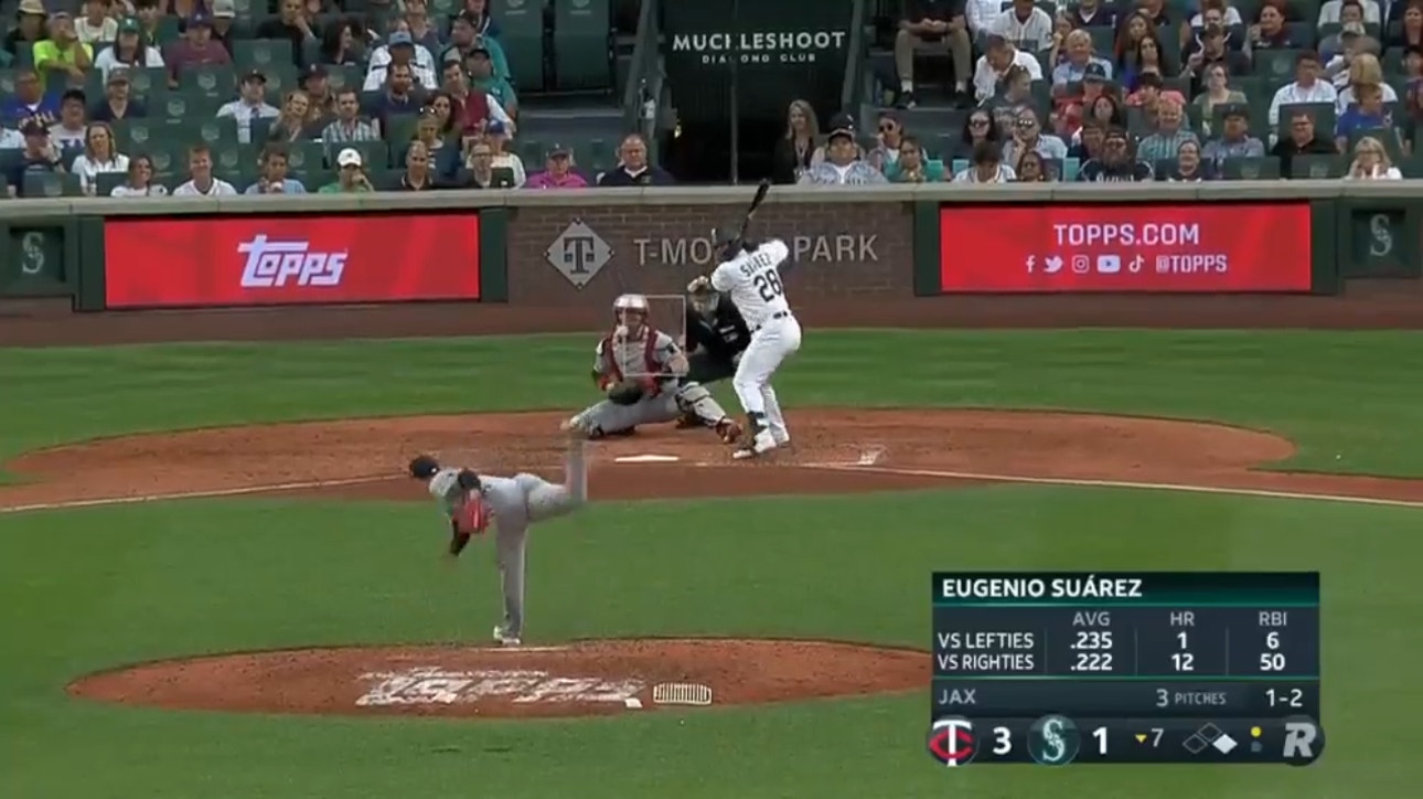 Mariners' Eugenio Suarez slams a two-run home run to tie up the game against the Twins