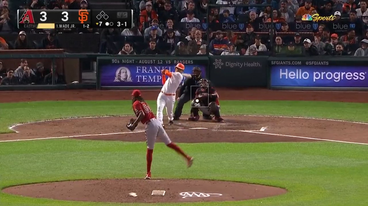 LaMonte Wade Jr. smashes a solo home run to right field to give the Giants the lead over the Diamondbacks
