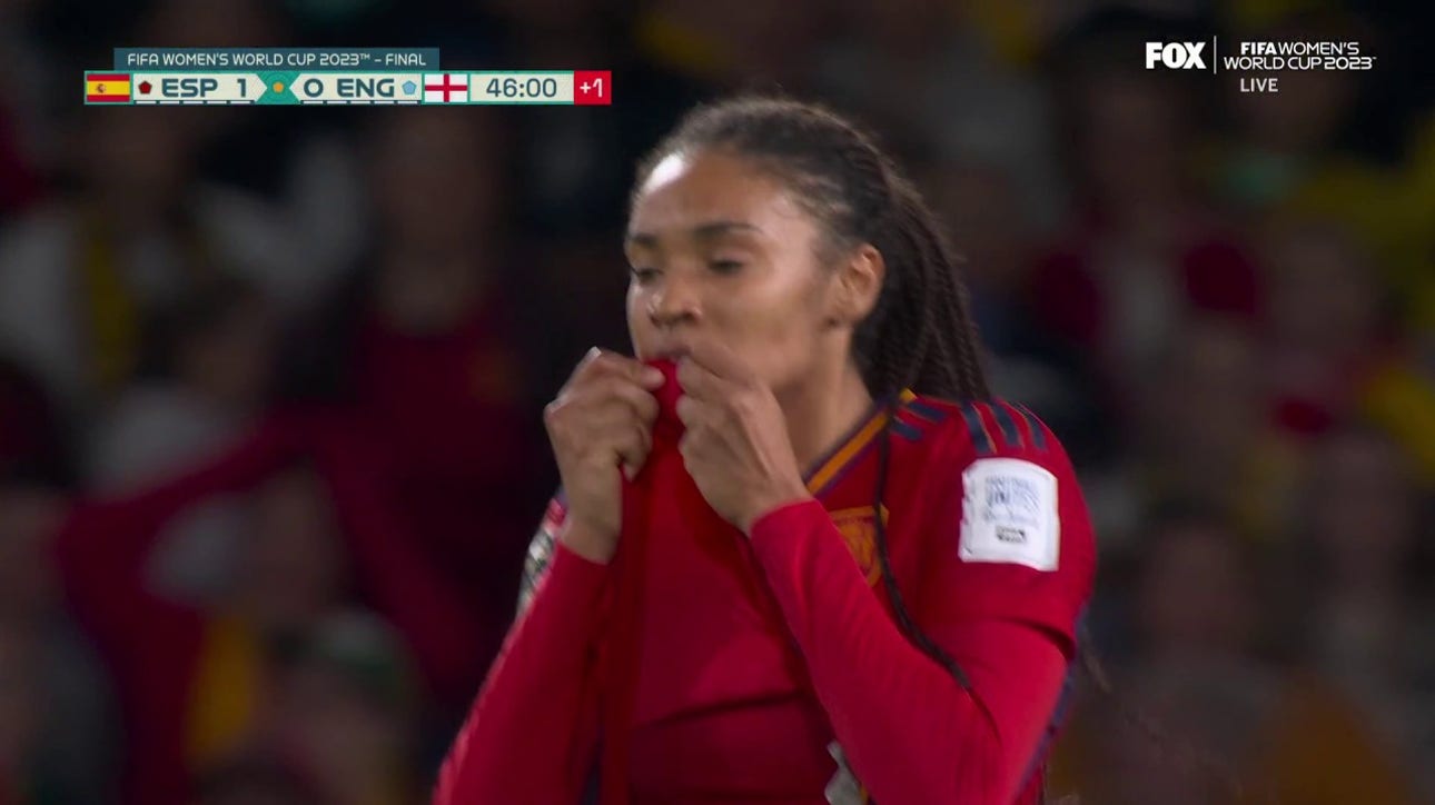 Salma Paralluelo gets off a shot on goal that hits the post in 46' | 2023 FIFA Women's World Cup