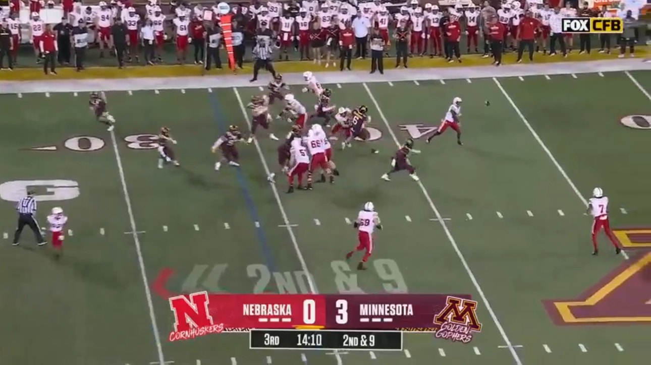Nebraska's Jeff Sims converts on an UNREAL trick play to grab the lead against Minnesota