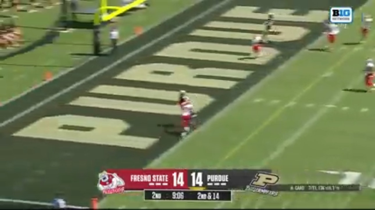 Purdue's Hudson Card connects with Deion Burks for a 17-yard touchdown to take the lead against Fresno State