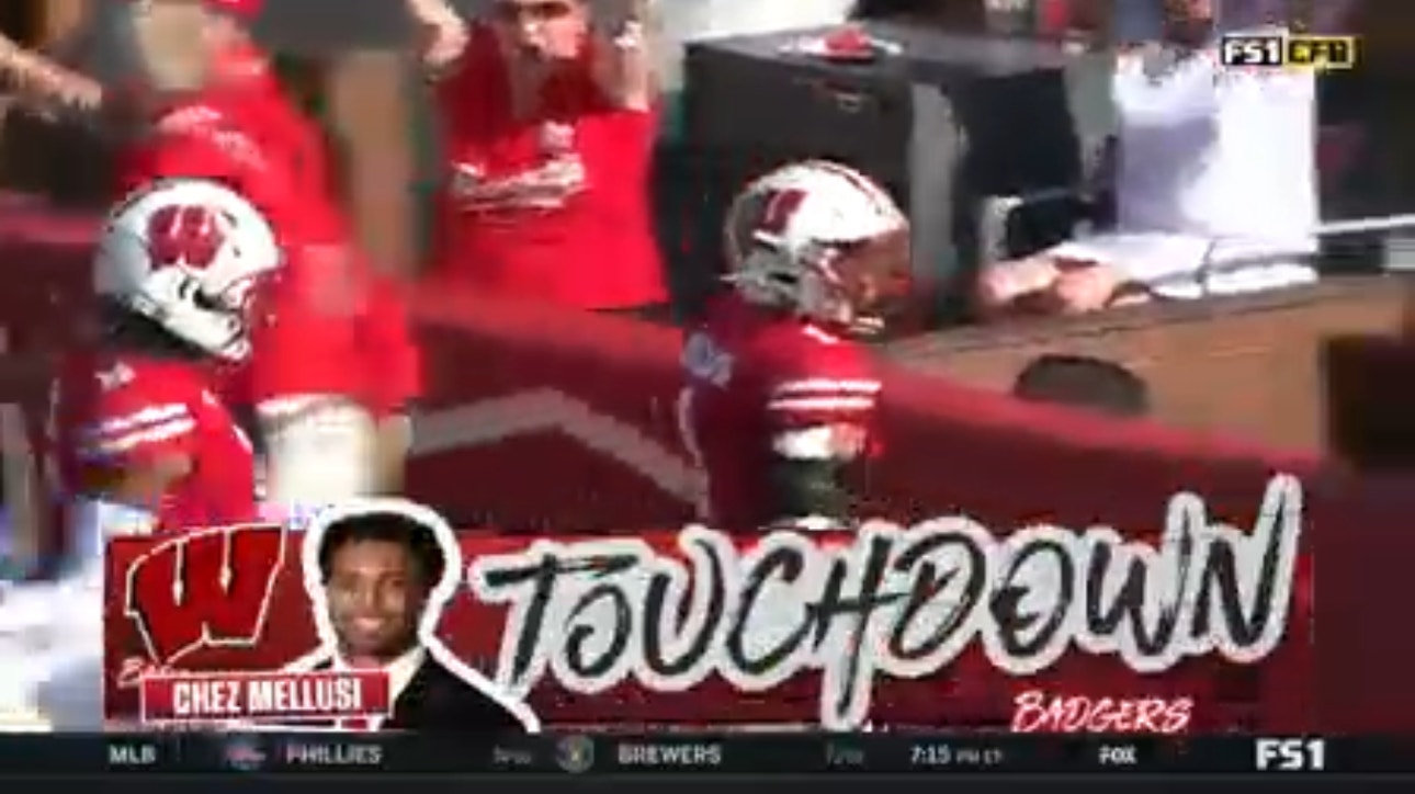 Chez Mellusi rips an 89-YARD RUSHING TD to give Wisconsin a 21-10 lead vs. Buffalo