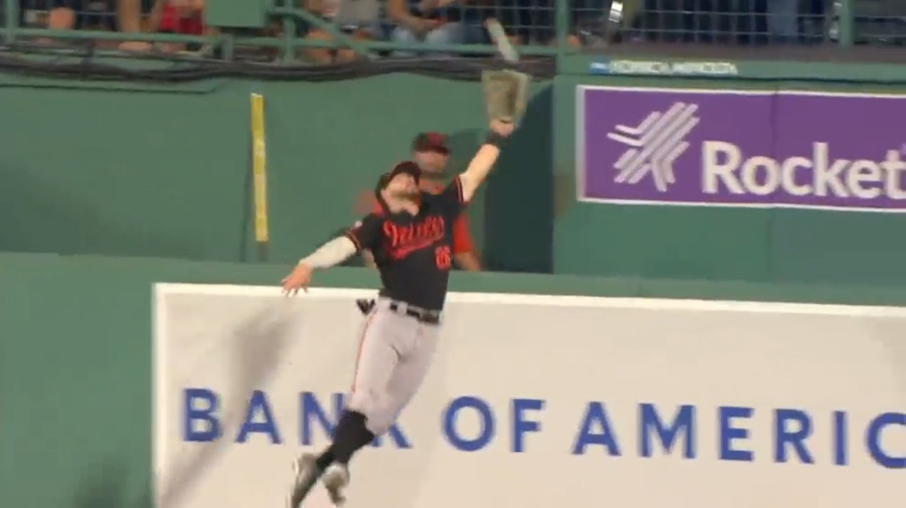 Orioles' Ryan McKenna makes a dazzling catch to rob Rafael Devers of a home run