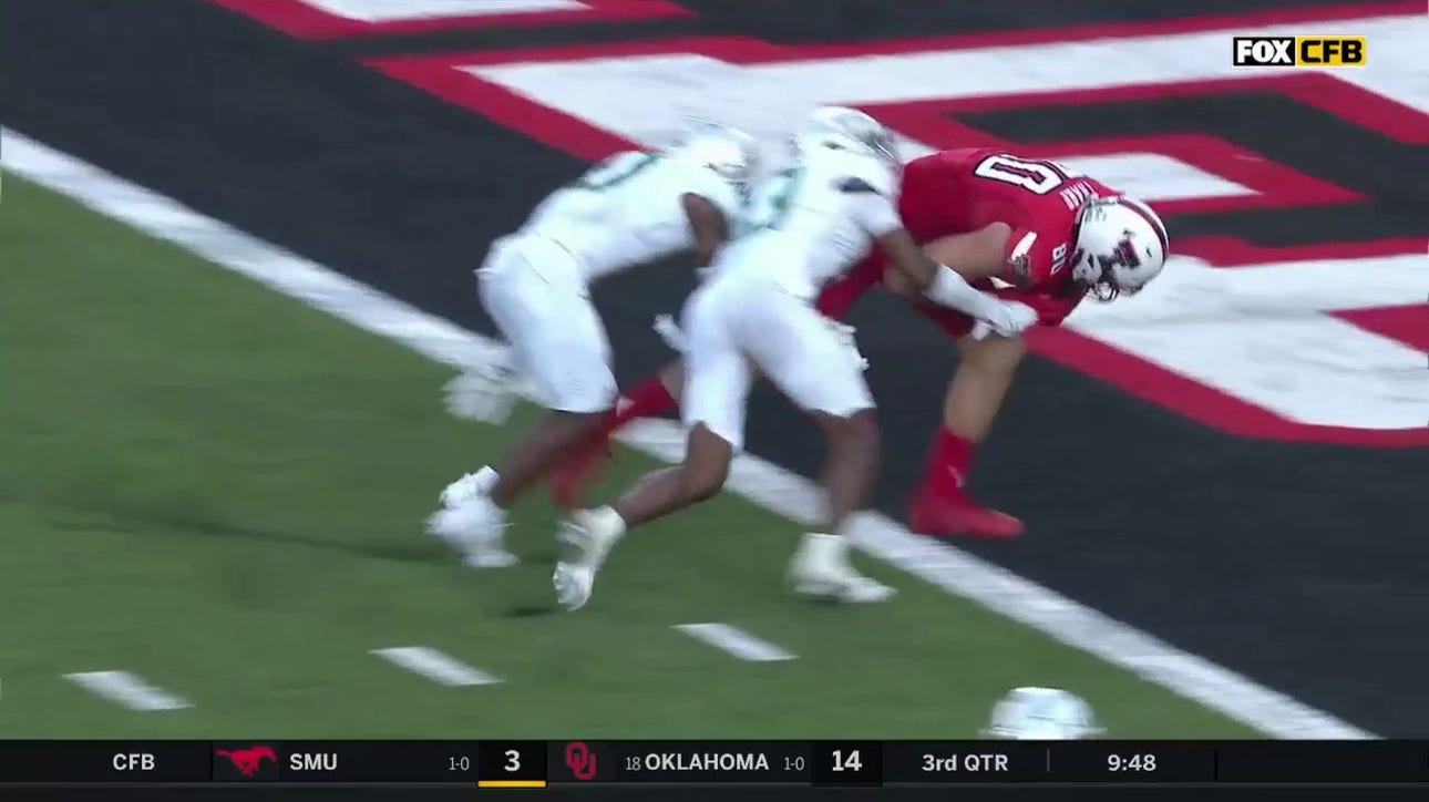 Tyler Shough hits Mason Tharp on the seven-yard touchdown pass to help Texas Tech close the gap with Oregon