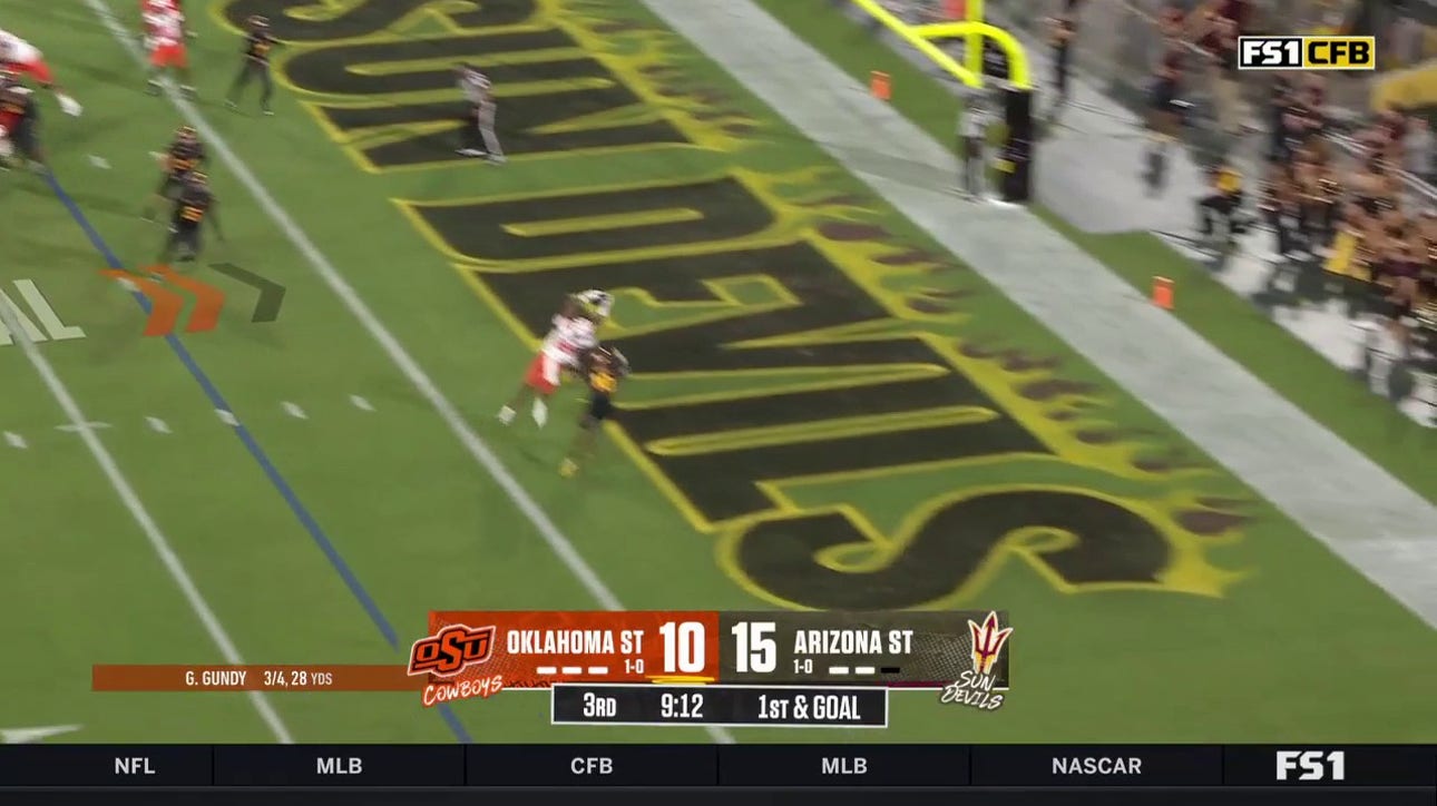 Oklahoma State's Gunnar Gundy finds De'Zhaun Stribling for a three-yard touchdown to grab the lead over Arizona State