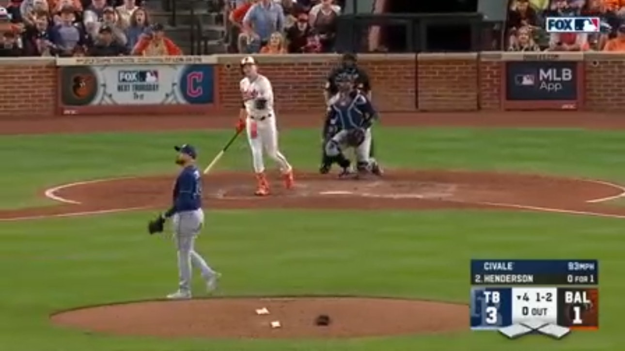 Gunnar Henderson blasts a solo home run to trim the Orioles' deficit against the Rays