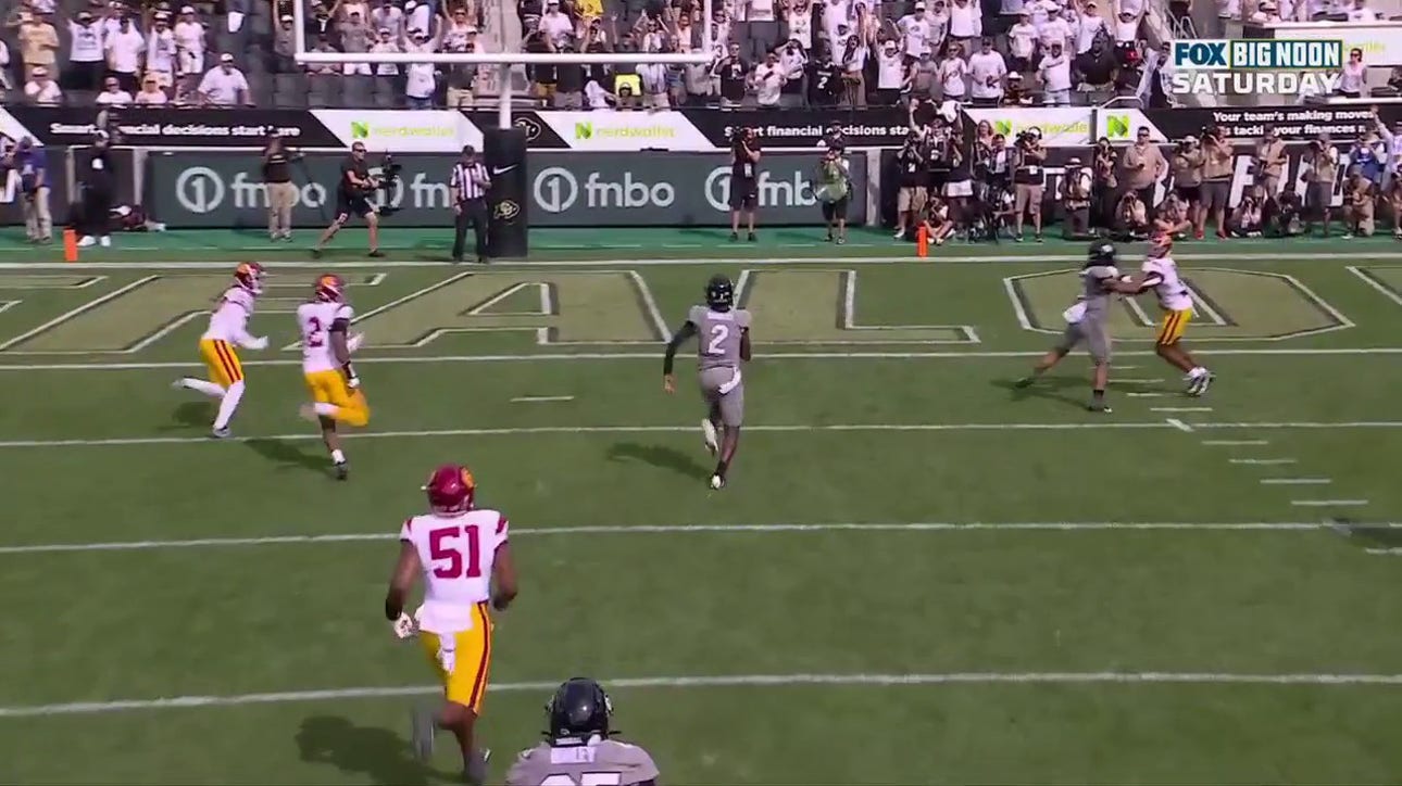 Colorado's Shedeur Sanders scrambles for a 25-yard TD against USC