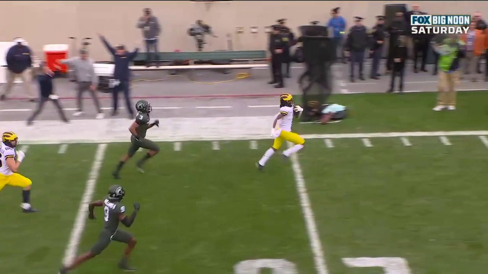 Andrel Anthony goes 93 yards as Michigan strikes first