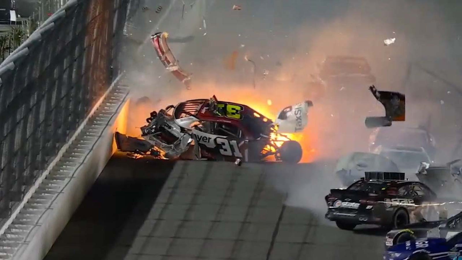 Myatt Snider crashes on the last lap at Daytona