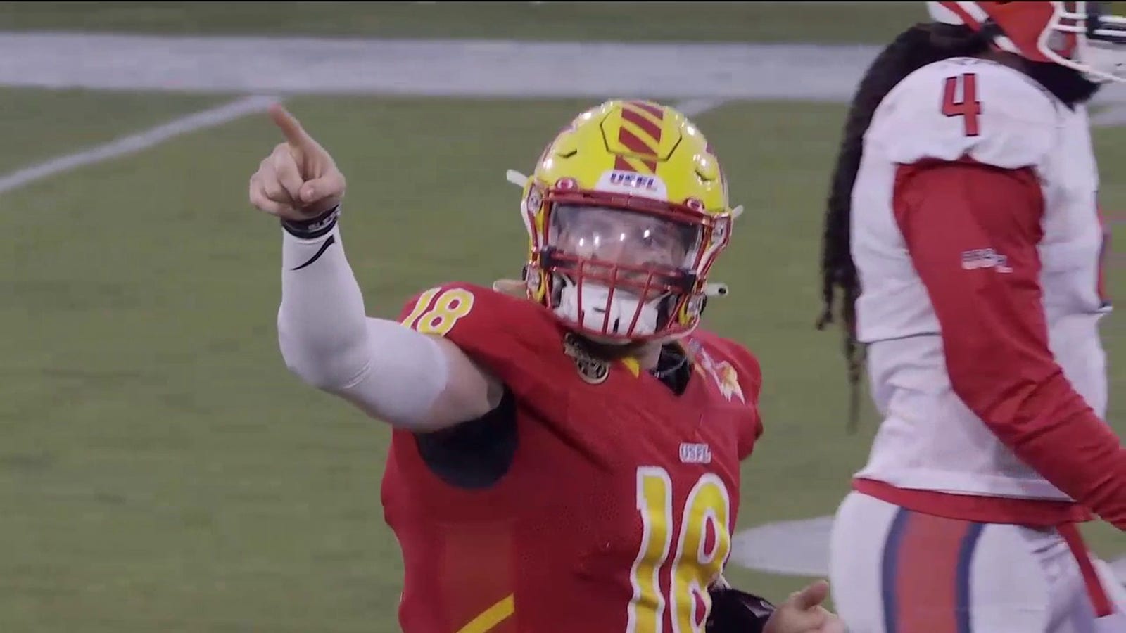 Bryan Scott links up with Bug Howard on 41-yard TD