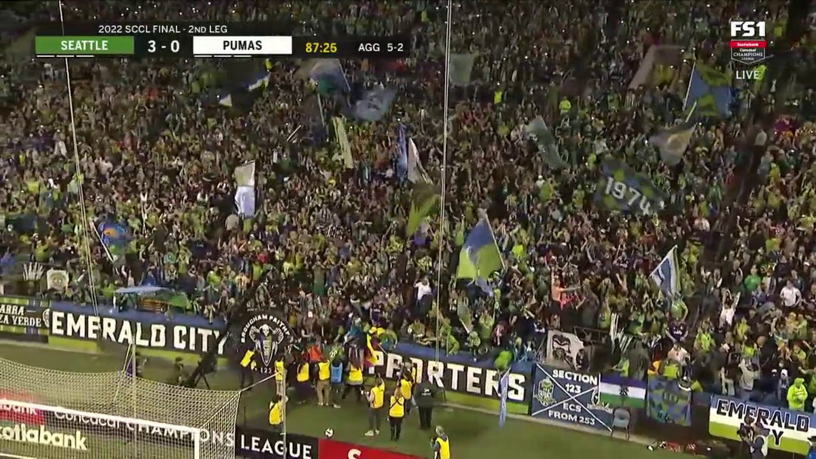 Nicolás Lodeiro adds to Seattle's lead in closing moments