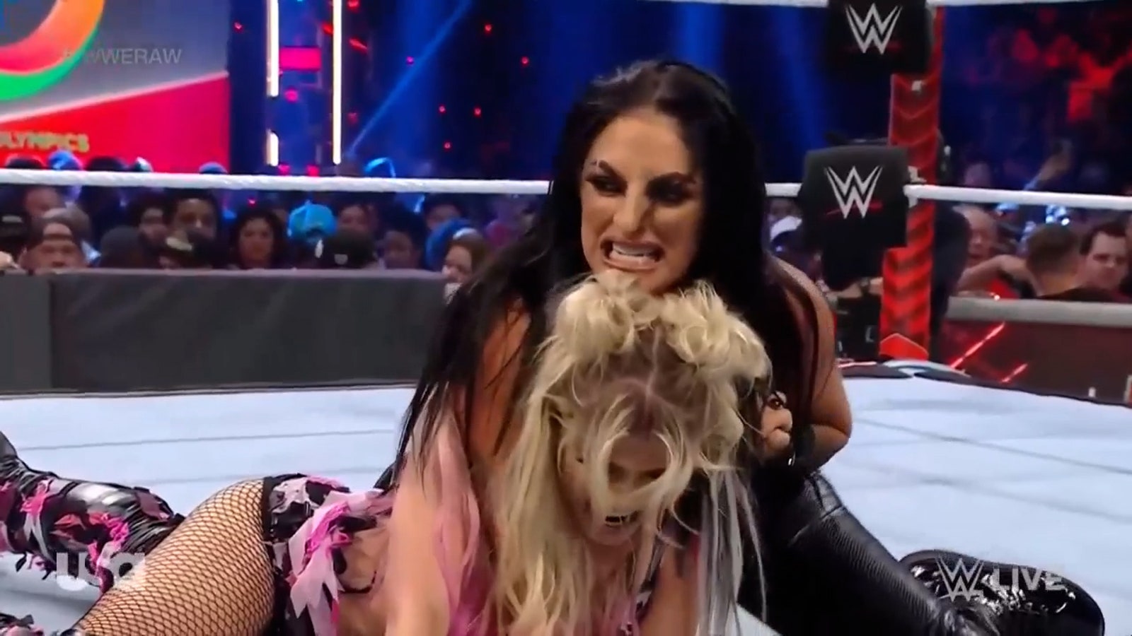 Alexa Bliss faces Sonya Deville on Monday Night Raw I WWE on FOX