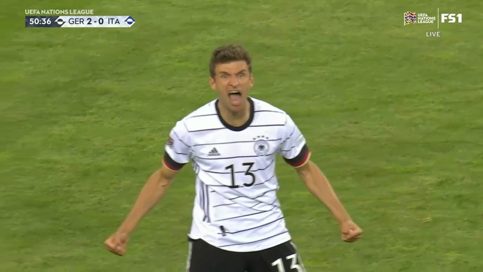 Thomas Müller finishes the job after a lucky bounce, 3-0
