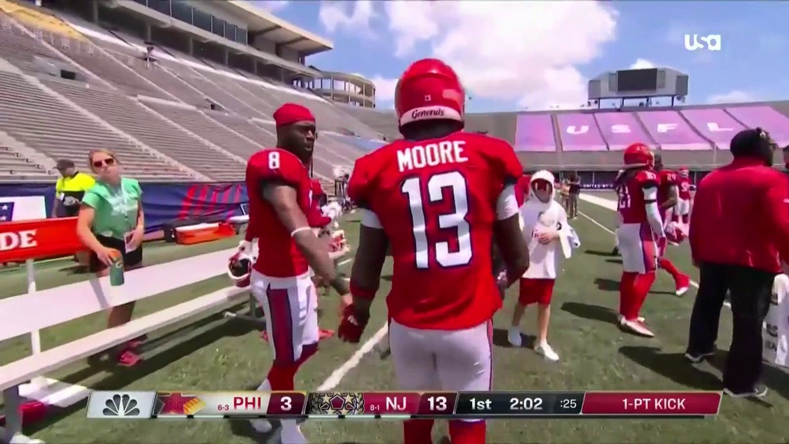 New Jersey Generals' Alonzo Moore makes a STUNNING TD grab vs. Stars