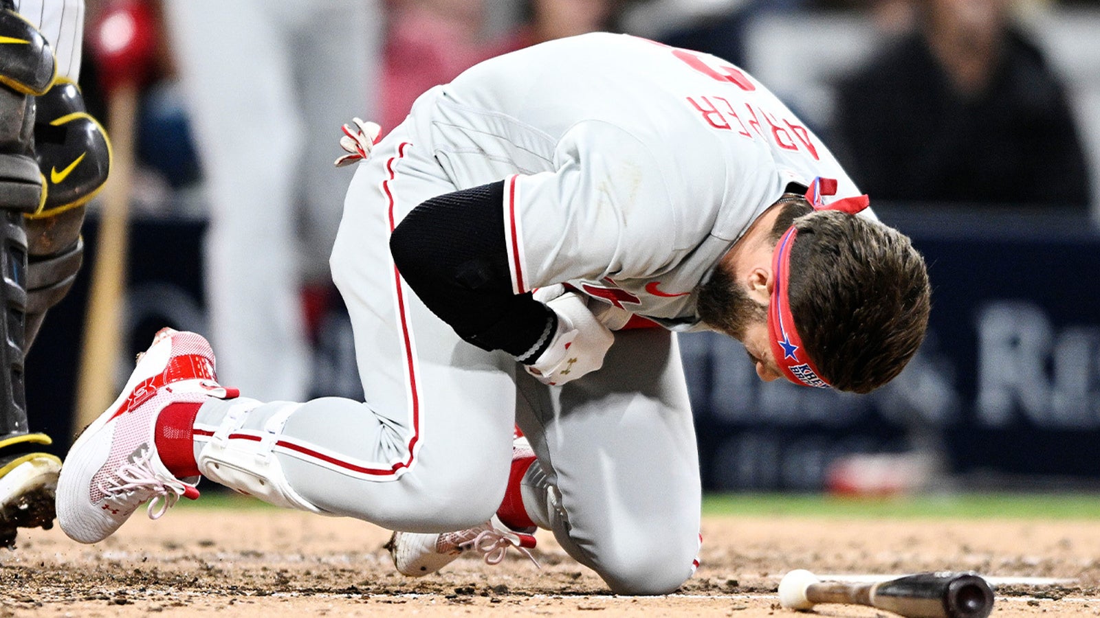 Bryce Harper exits game after being hit by a Blake Snell pitch