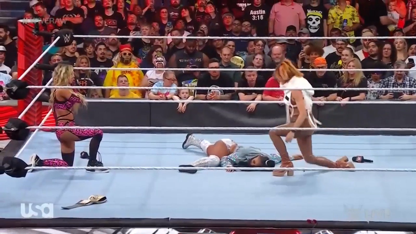 Becky Lynch and Carmella ambush Bianca Belair on Monday Night Raw