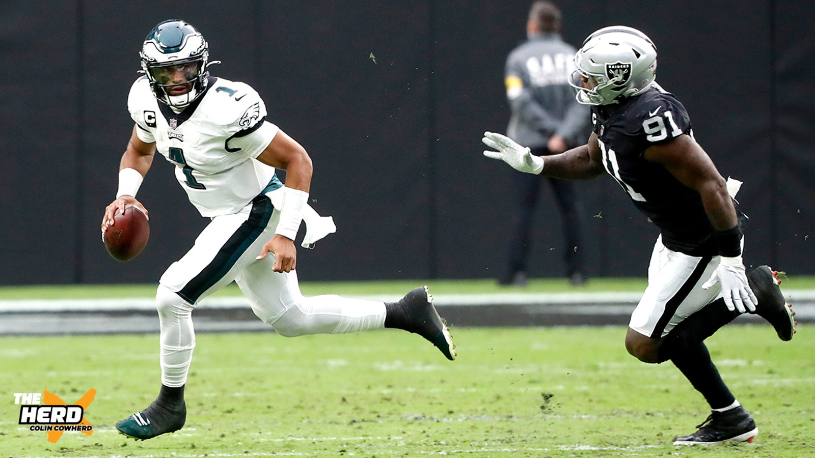 Raiders, Eagles expected to improve on last year's playoff run