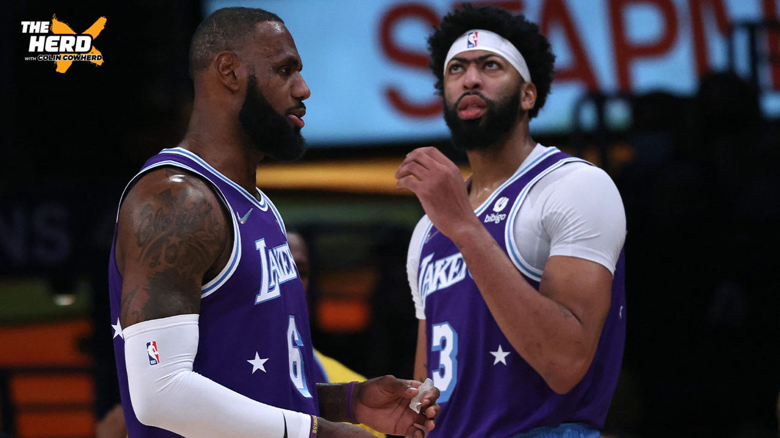 Lakers offense reportedly running through AD