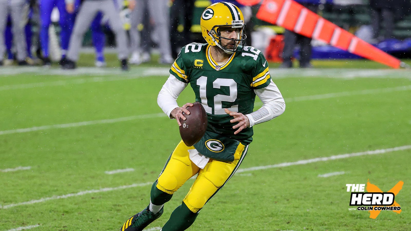 Aaron Rodgers expresses frustration with young WRs
