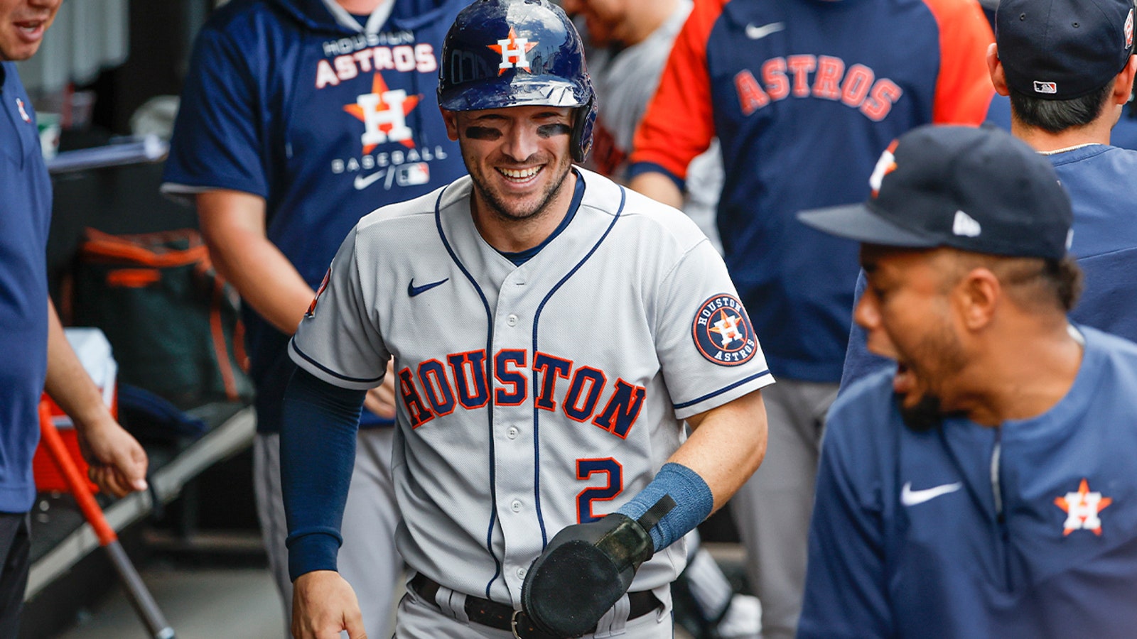 Alex Bregman smacks 17th homer of the season