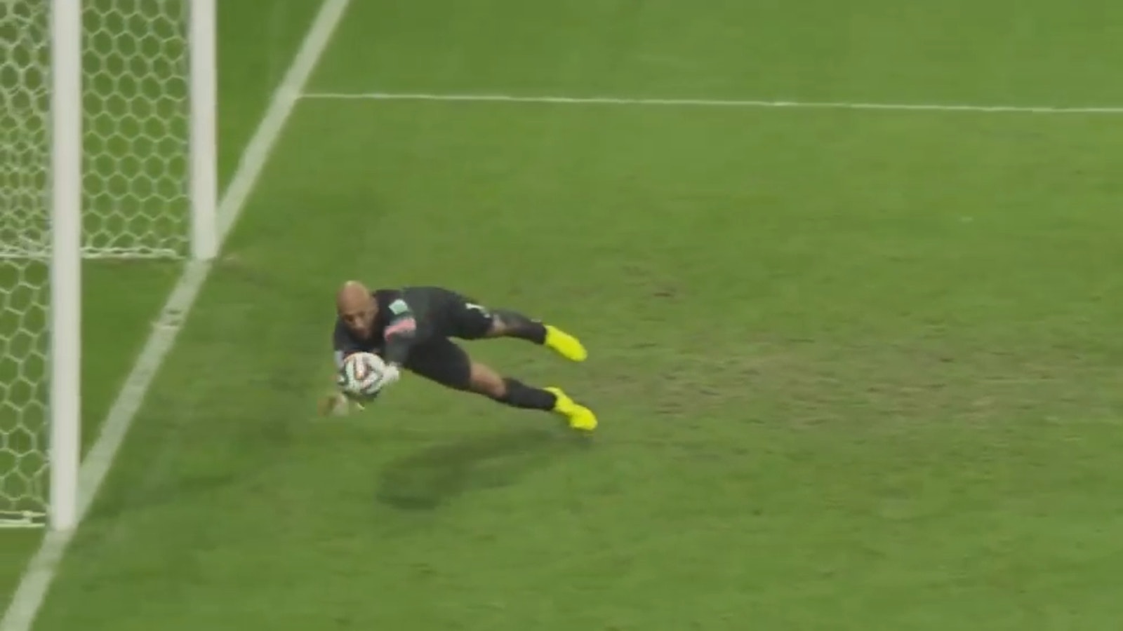 Tim Howard sets saves record: No. 84 | Most Memorable Moments in World Cup History