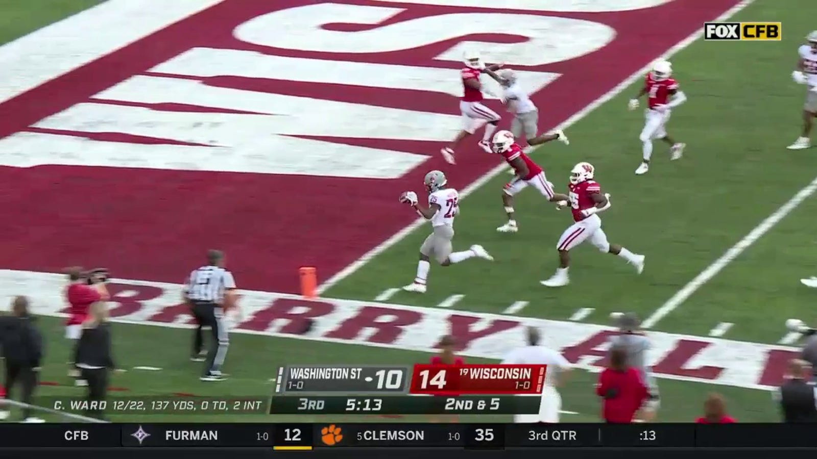 Cameron Ward tosses TD vs. Wisconsin