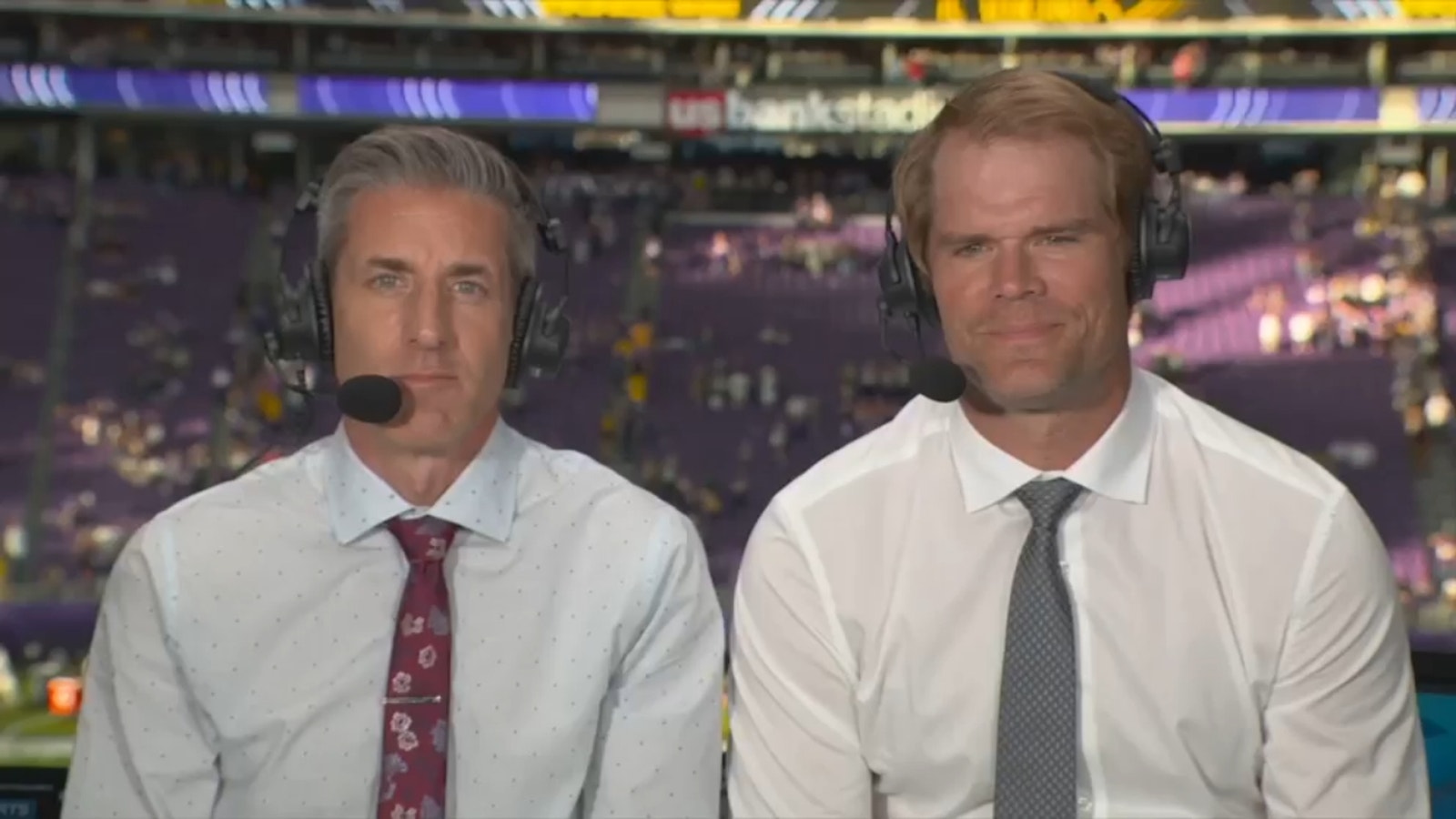 Kevin Burkhardt, Greg Olsen react to Vikings' win