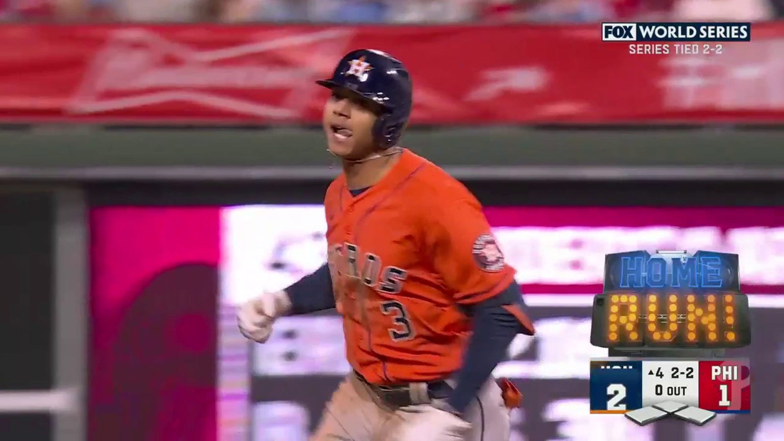 Jeremy Peña cranks a solo home run