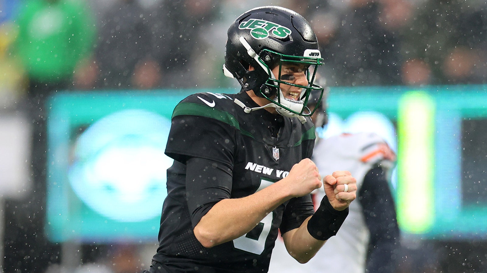 Mike White leads the Jets to a 31-10 victory over the Bears