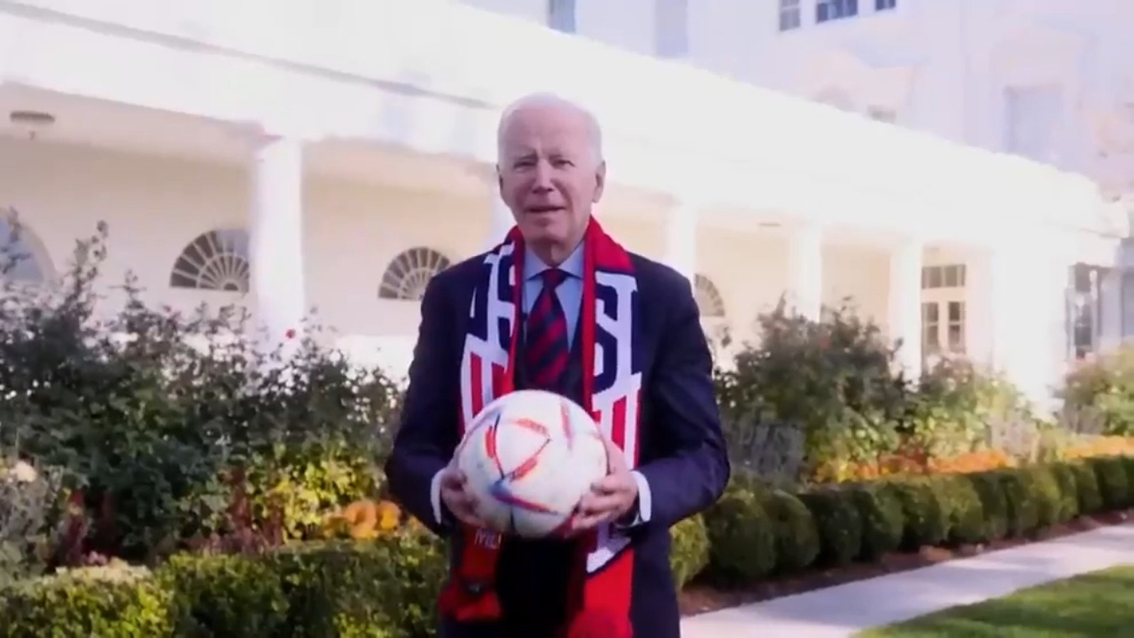 President Biden hypes up USMNT before World Cup round of 16