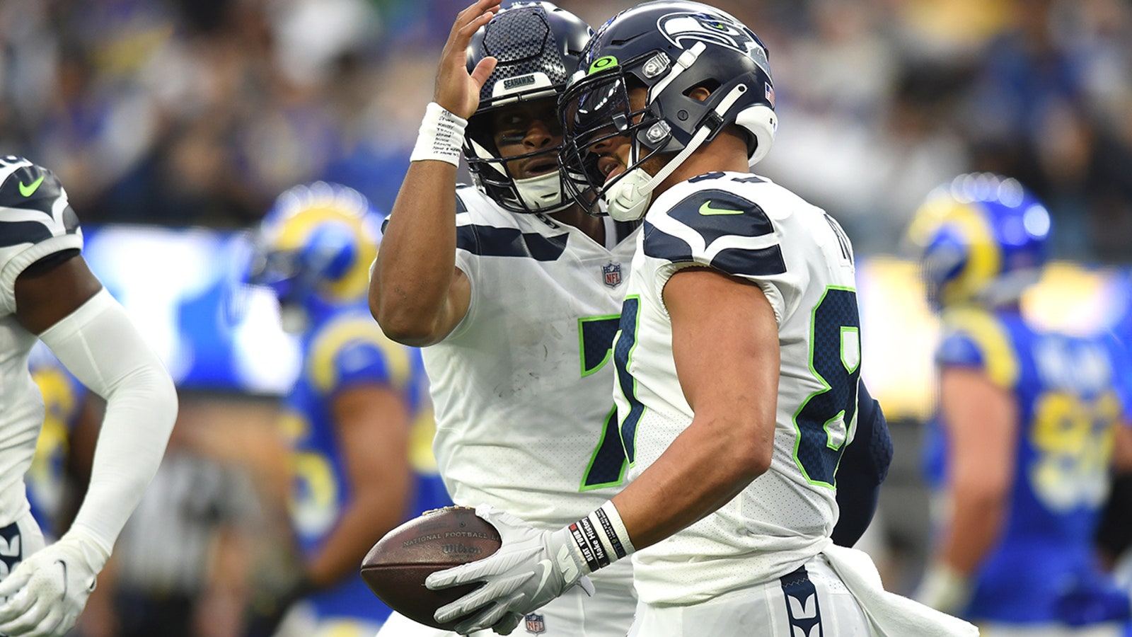 Seahawks come back to beat Rams 27-23