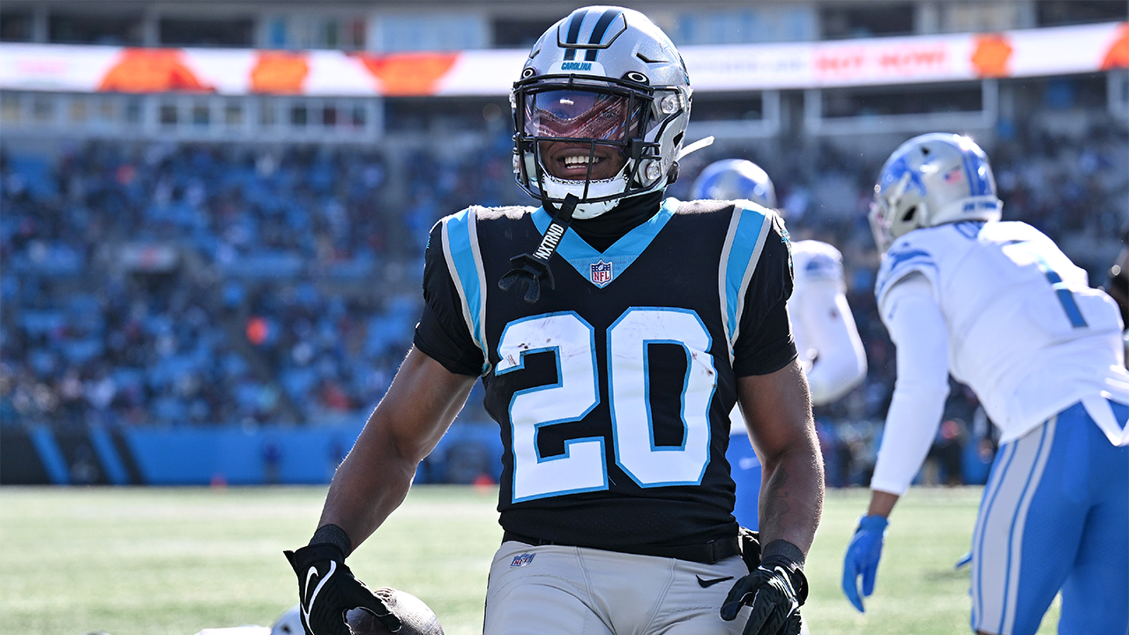 Panthers accumulate 320 rushing yards in victory over Lions
