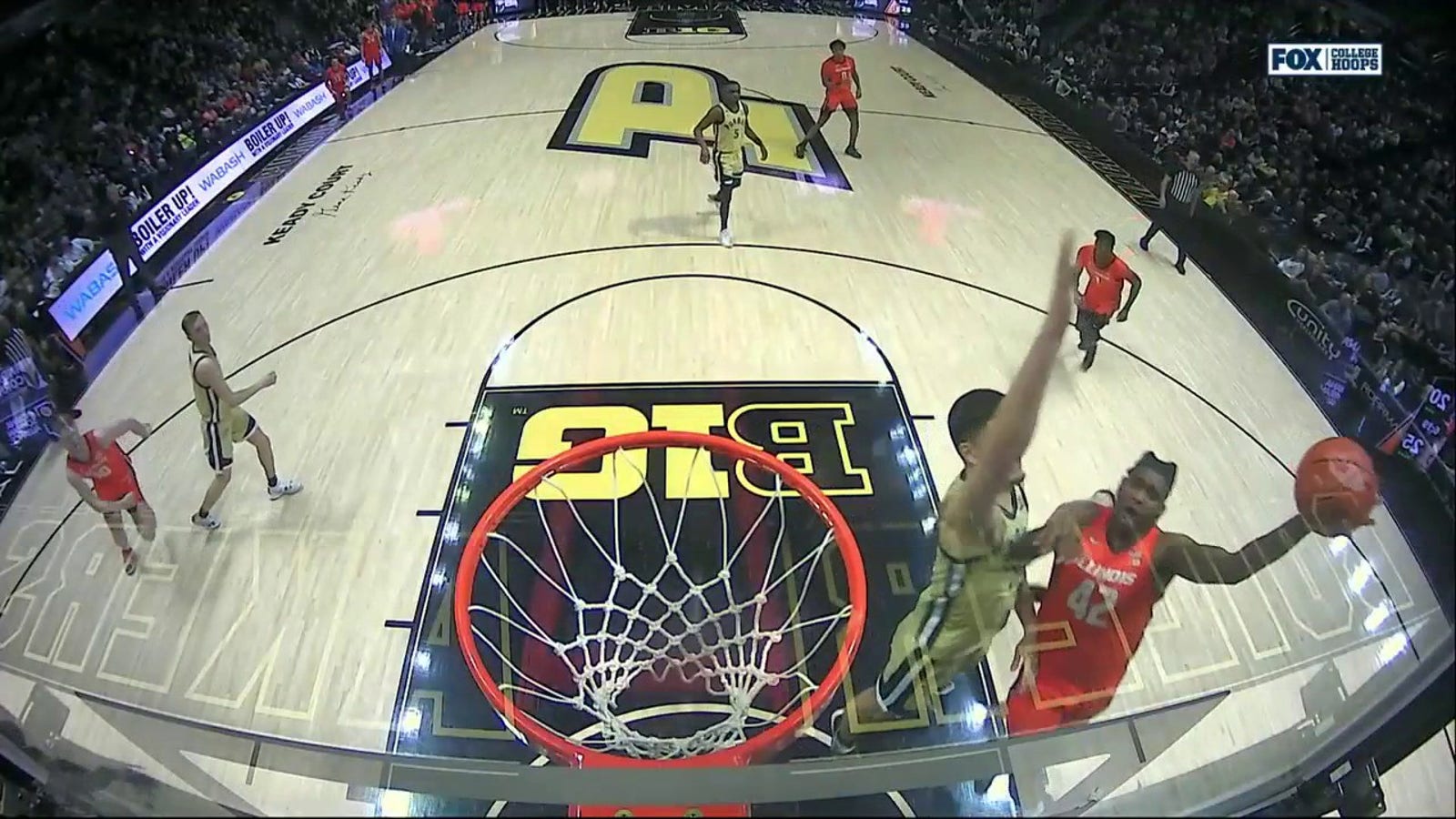 Purdue's Zach Edey rejects Illinois with a fierce block in the paint