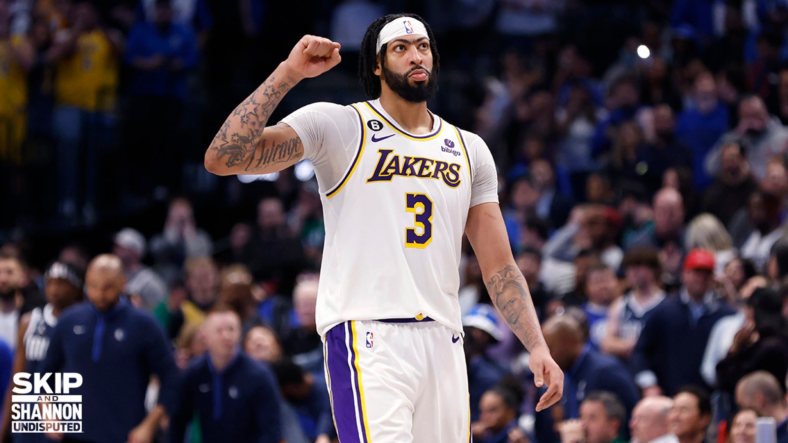 Anthony Davis leads Lakers to win against Warriors, spoiling Steph Curry's comeback