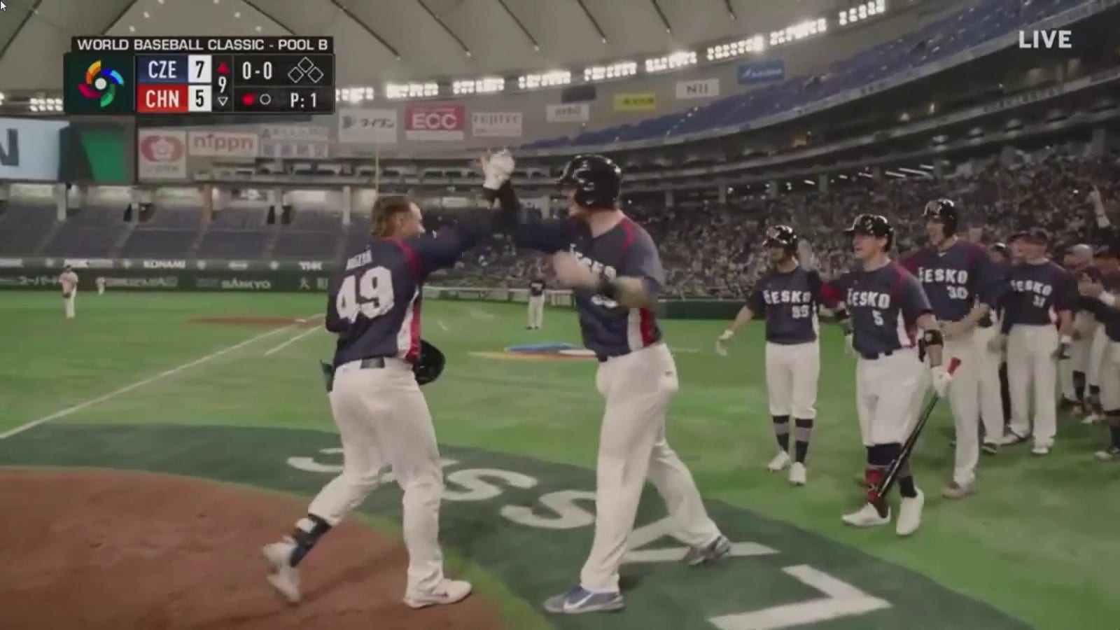 Martin Muzik hits a go-ahead, three-run home run to give the Czech Republic the lead over China in the top of the ninth inning